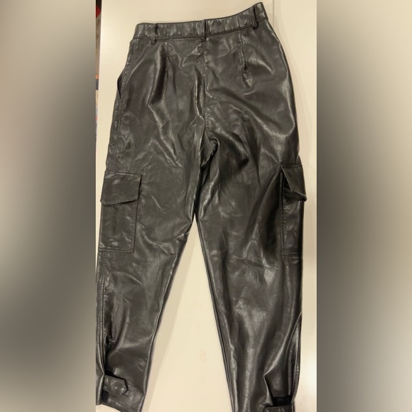 Wilfred leather modern cargo pants size 6 - Picture 5 of 6